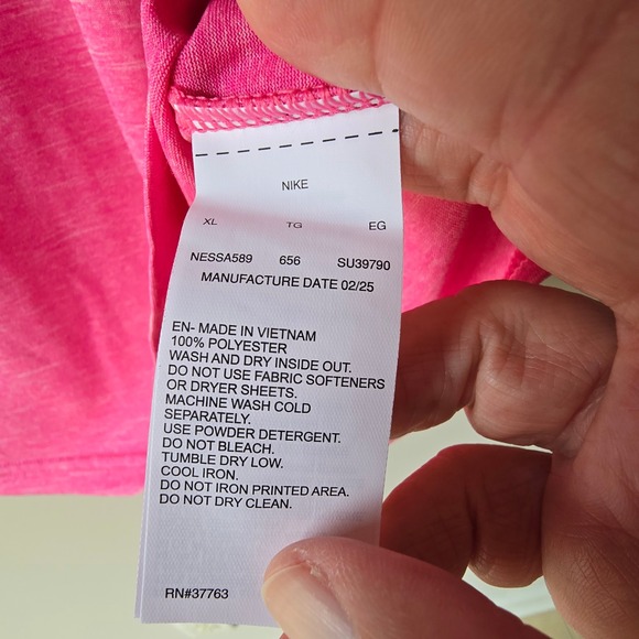 Nike Swim Dri FIT Men's XL Pink Short Sleeve Athletic T-Shirt UPF 40+ - Picture 5 of 9
